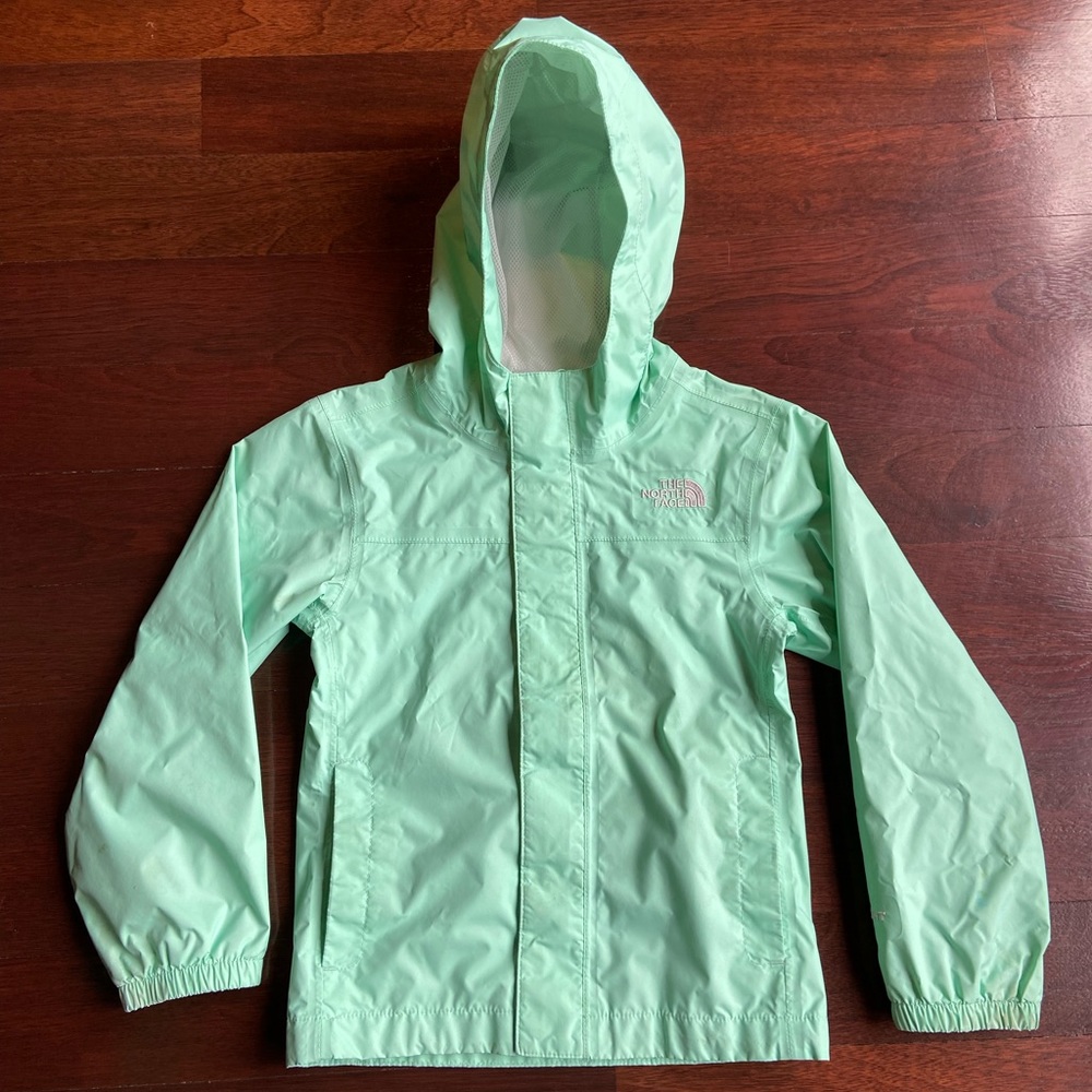 Girl’s The North Face Rain Jacket and Wind Breaker with Hood. Size: XS (6) Youth